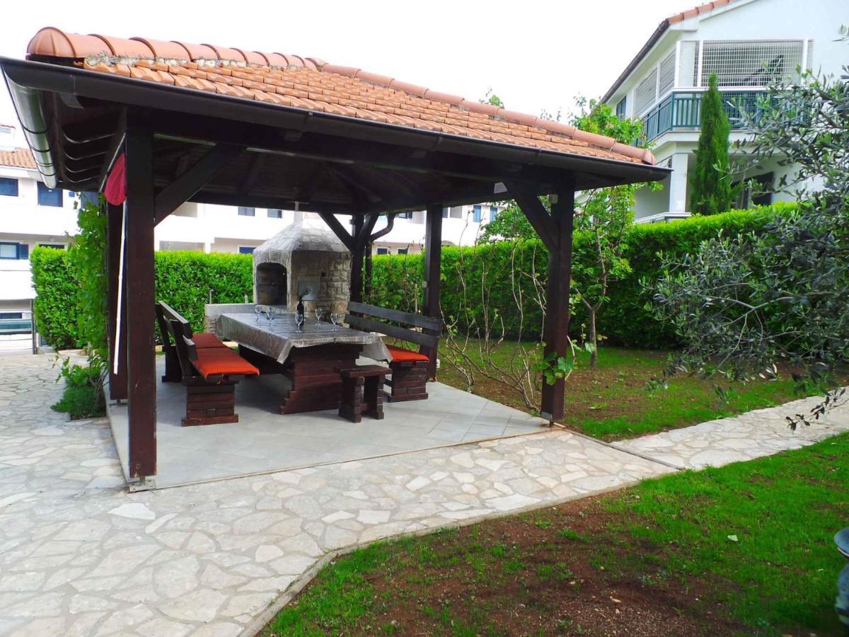 Holiday Home In Malinska/Insel Krk 13031 Екстер'єр фото
