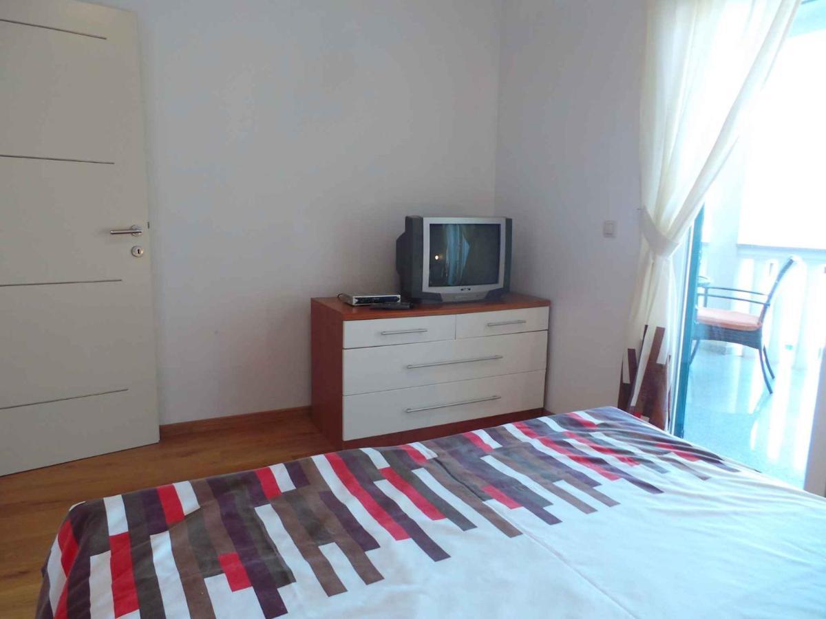 Holiday Home In Malinska/Insel Krk 13031 Екстер'єр фото