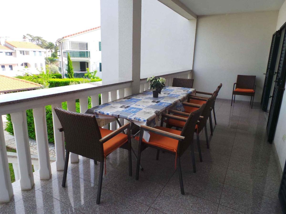 Holiday Home In Malinska/Insel Krk 13031 Екстер'єр фото