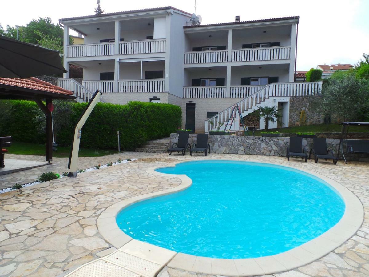 Holiday Home In Malinska/Insel Krk 13031 Екстер'єр фото